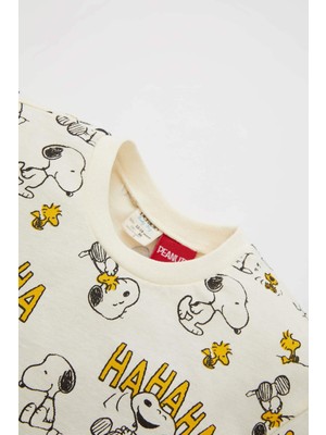 DeFacto Erkek Bebek Snoopy Lisanslı Regular Fit Pamuklu Kısa Kollu Tişört Şort Takım X3553A222SM