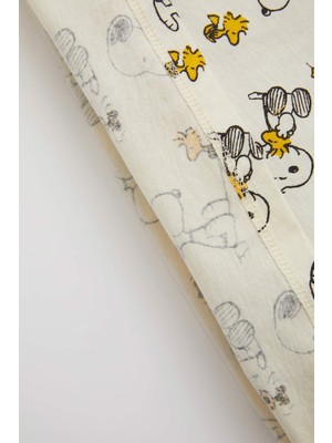 DeFacto Erkek Bebek Snoopy Lisanslı Regular Fit Pamuklu Kısa Kollu Tişört Şort Takım X3553A222SM