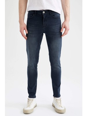 DeFacto Slim Comfort Fit Normal Bel Dar Paça Yırtık Detaylı Jean Pantolon V5208AZ22SP