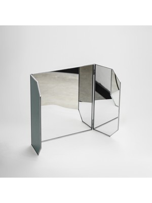 El Crea Designs Gümüş Masaüstü Makyaj Aynası 30 x 60 cm