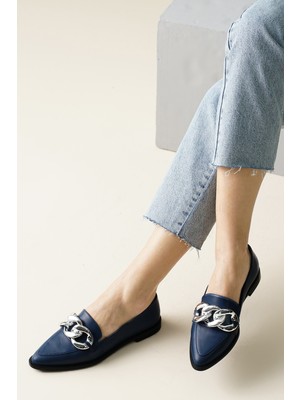 Mio Gusto Gianna Lacivert Renk Zincir Aksesuarlı Kadın Loafer Günlük Düz Ayakkabı