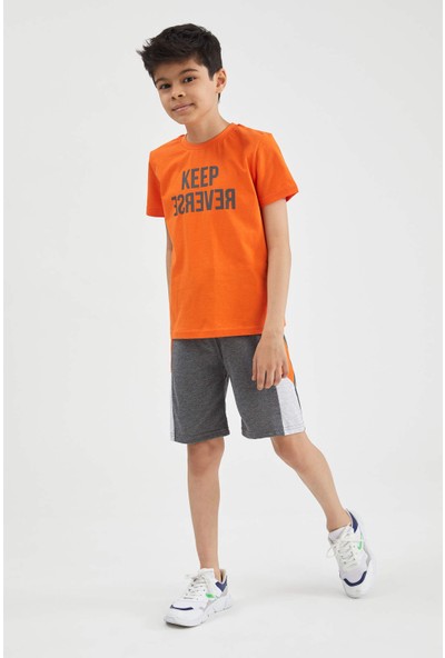 DeFacto Erkek Çocuk Defacto Fit Slim Fit Baskılı Kısa Kollu Tişört ve Şort Takımı U3514A621SM