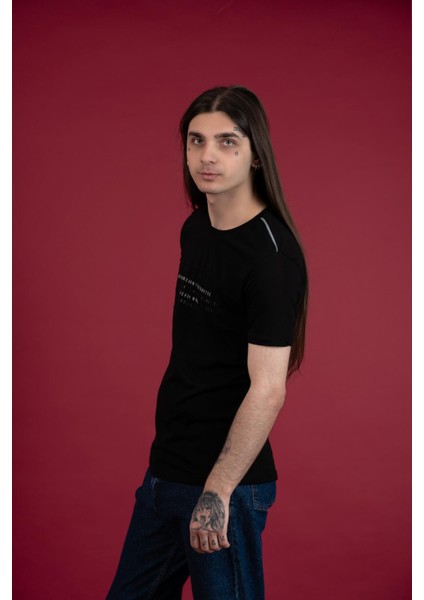 Slimfit Baskılı Sıfır Yaka Erkek Penye T-Shirt fiyatları