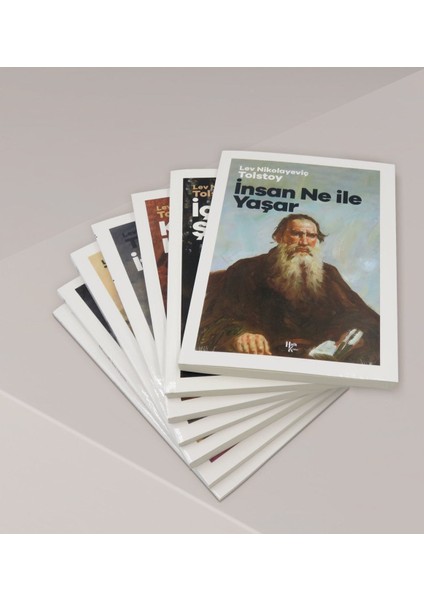 Kişiye Özel Isimli Ahşap Kütüphanede Tolstoy Unutulmaz Eserleri (6 Kitap) ve Kupa Bardak Hediye Seti