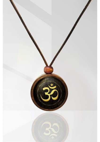 Om Ahşap Kolye