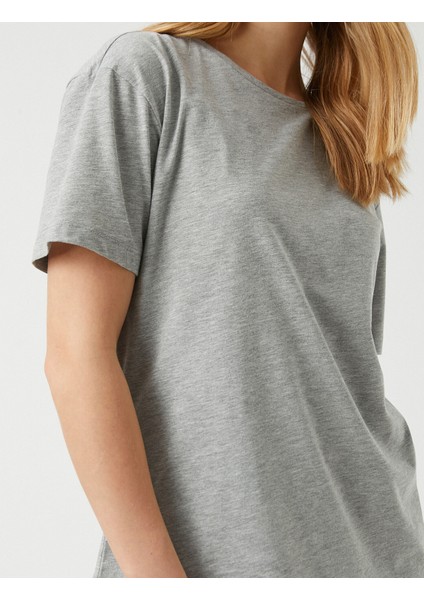 Oversize Bisiklet Yaka Kısa Kollu Tişört indirimleri