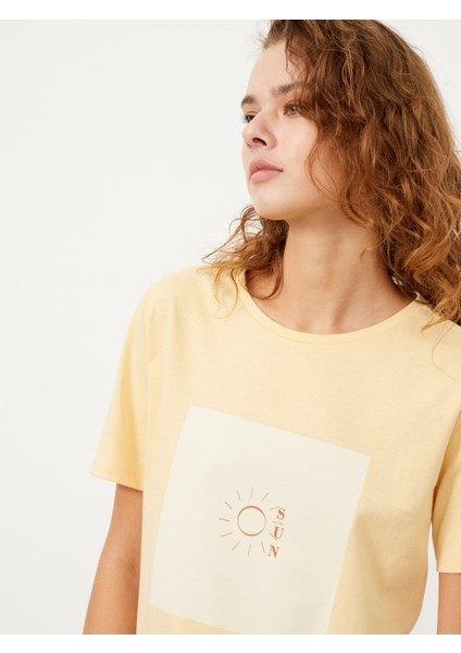 Bisiklet Yaka Pamuk Rahat Kesim Baskılı T-Shirt