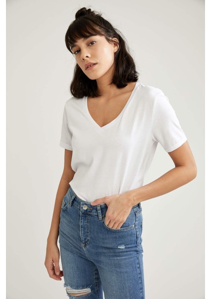 V Yaka Relax Fit Tişört T9193AZ21SP modelleri