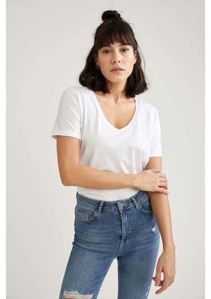 V Yaka Relax Fit Tişört T9193AZ21SP indirimleri