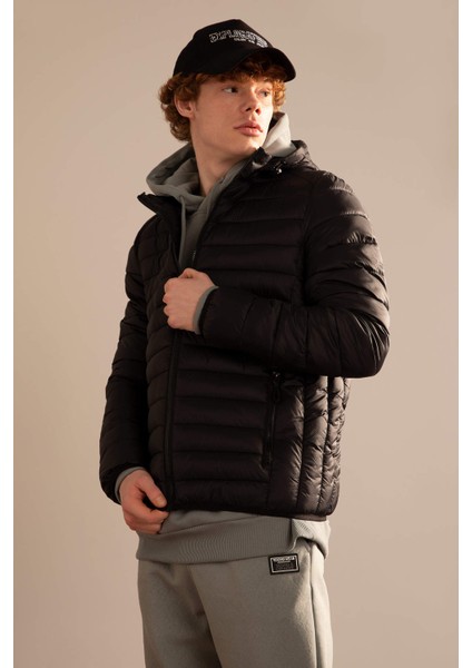 Slim Fit Kapüşonlu Su İtici Isı Yalıtımlı Şişme Mont N4661AZ22SP modelleri