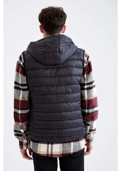 Dik Yaka Kapüşonlu Su İtici Hafif Şişme Yelek N4652AZ21AU