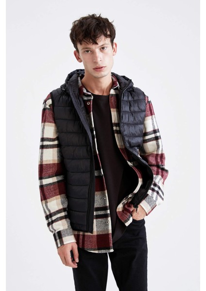 Dik Yaka Kapüşonlu Su İtici Hafif Şişme Yelek N4652AZ21AU fiyatları