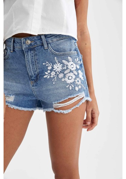 Yüksek Bel Yırtık Detaylı Nakışlı Jean Mini Şort U2959AZ21SM modelleri