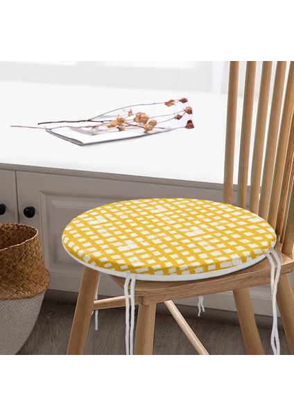 Sarı Zeminde Geometrik Kare Motifli Yuvarlak Fermuarlı Sandalye Minderi