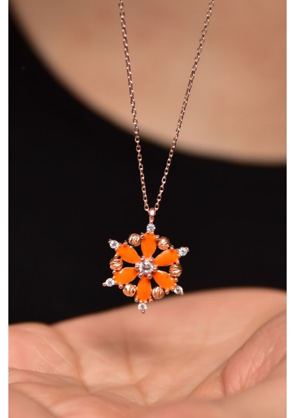 925 Ayar Gümüş Rose Kaplama Dorika Toplu Mineli Kamelya Çiçeği Kolye modelleri