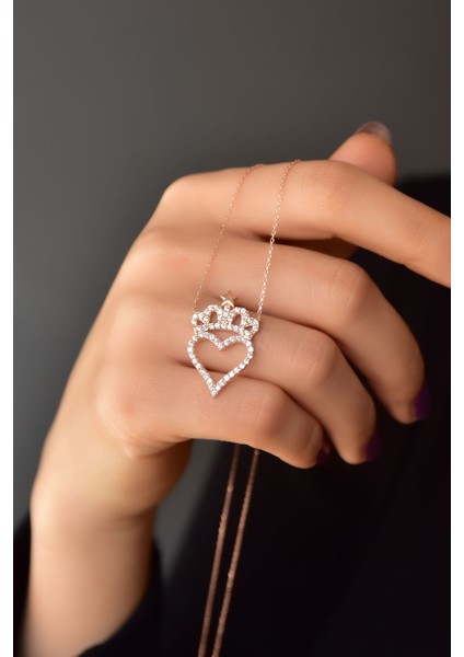 925 Ayar Gümüş Rose Kaplama Zirkon Taşlı Kalpli Kralıçe Tacı Kolye