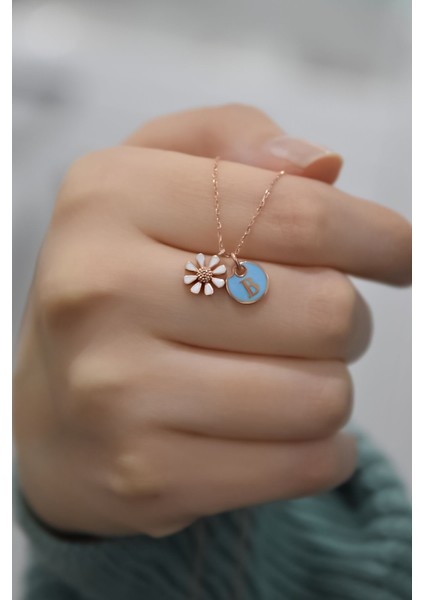 925 Ayar Gümüş Rose Kaplama Mineli B Harfli Papatya Kolye