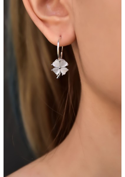 925 Ayar Gümüş Kaplama Sedef Taşlı Şans Dört Yapraklı Yonca Halka Küpe fiyatları