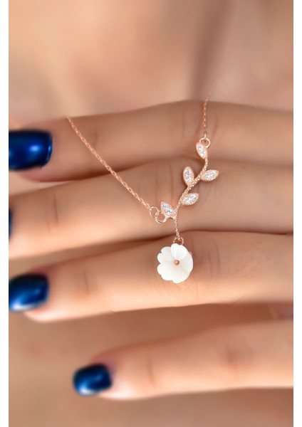 925 Ayar Gümüş Rose Kaplama Zirkon Taşlı Sedef Manolya Çiçeği Kolye fiyatları