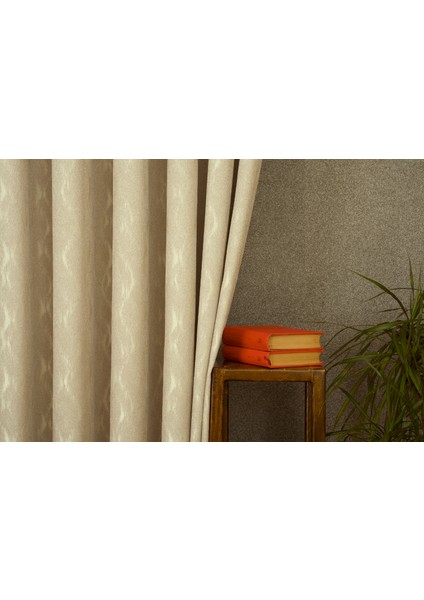Fon Perde Helezonik Desen Açık Bej 1-2 Seyrek Pile 90 x 260 cm