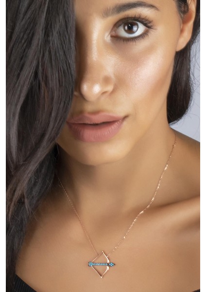 925 Ayar Gümüş Zirkon Taşlı Oklu Yay Kolye