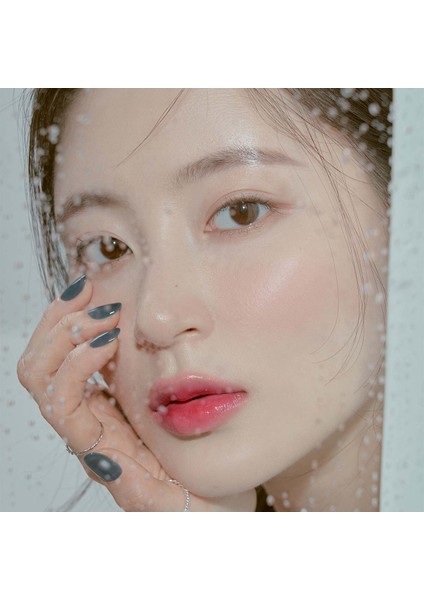 Nemli ve Parlak Görünüm Sağlayan Dewy Ful Water Tint Taffy