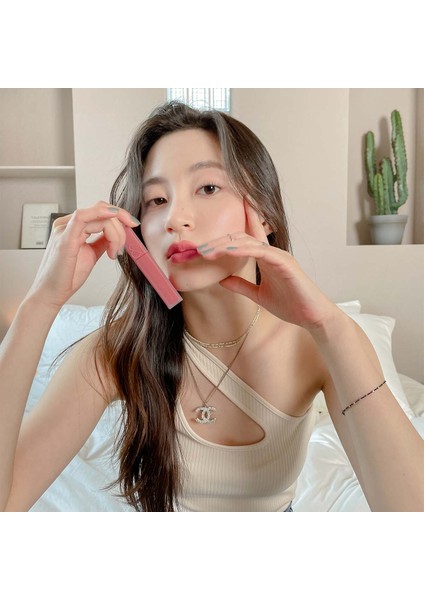 Mat ve Pürüzsüz Görünüm Sağlayan Blur Fudge Tint Rosiental modelleri