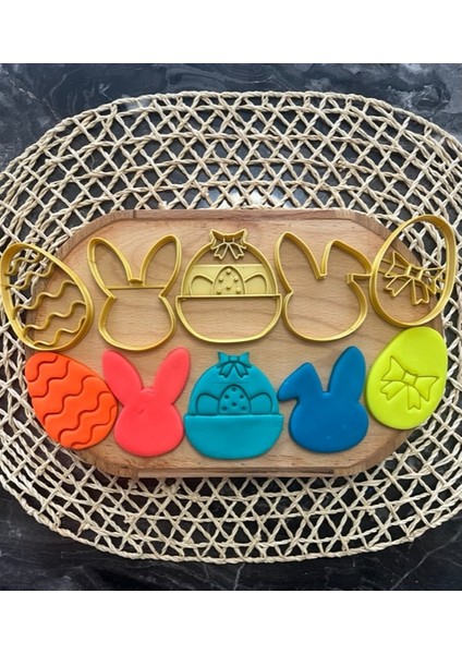 Paskalya 5'Li Kurabiye Kalıbı Ve Hamur Kesici