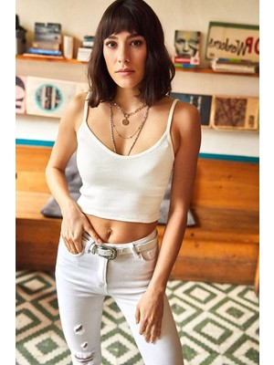 Siyah Kadın Ekru Askılı Likralı Örme Kaşkorse Crop Bluz - GİY00107