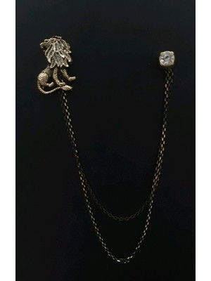 Ars Magic Box Aslan Desenli Altın Ceket Aksesuarı