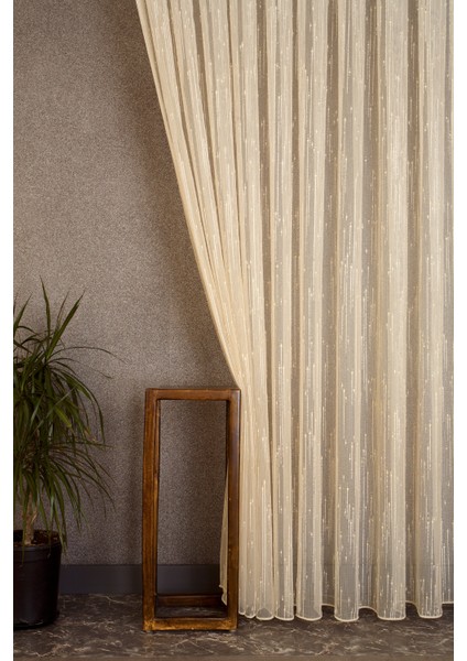Keten Tül Simli Krem 1-2,5 Orta Sık Pile 300x260