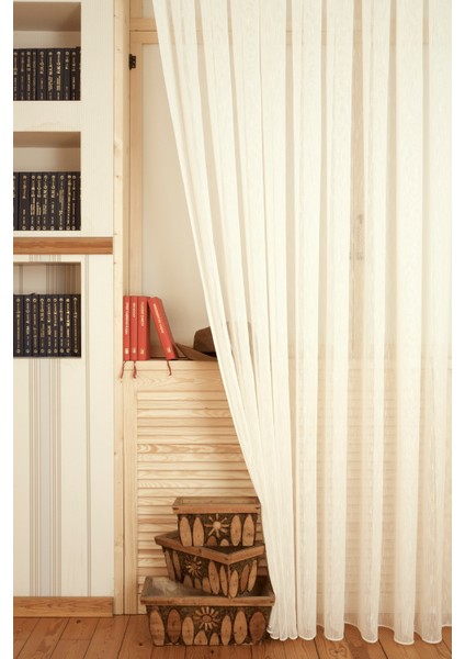 Viskonlu Şantuklu Tül Ekru 1-2 Seyrek Pile 300x260