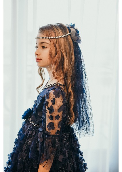 Duvaklı , Tamamı 3 Boyutlu Kumaş , Kız Çocuk Elbise, Vintage Elbise. indirimleri