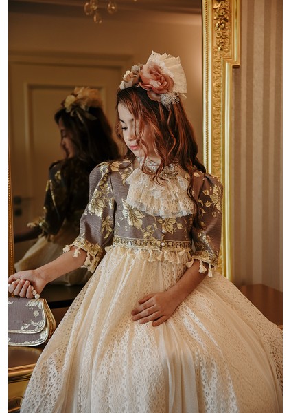 Çantalı ve Taçlı , Özel Tasarım Vintage Kız Çocuk Elbise modelleri