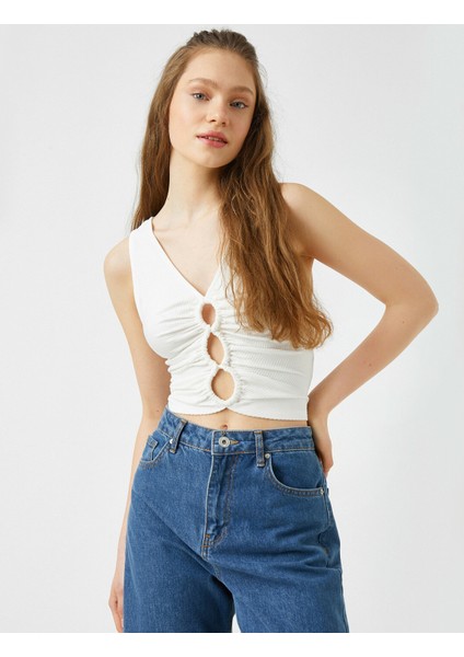Cut-Out Detaylı Atlet