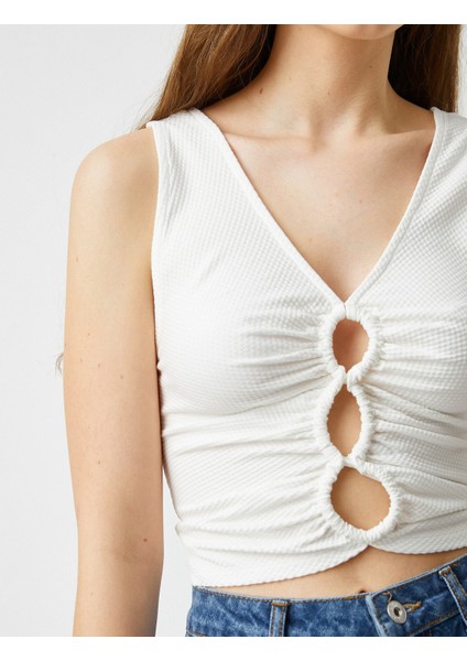 Cut-Out Detaylı Atlet