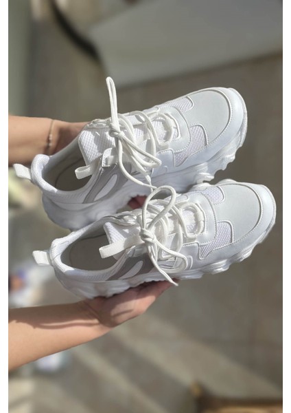 Kadın Sneaker Kalın Taban Bağcıklı Beyaz Spor Ayakkabı fırsatları