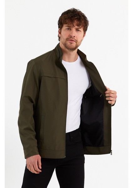 Yeni Sezon Erkek Yeşil İki İç Cepli Su Ve Rüzgar Geçirmez Mevsimlik&Yazlık Mont modelleri