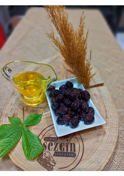 Katırlı Köyü Siyah Sele Zeytin 500 gr