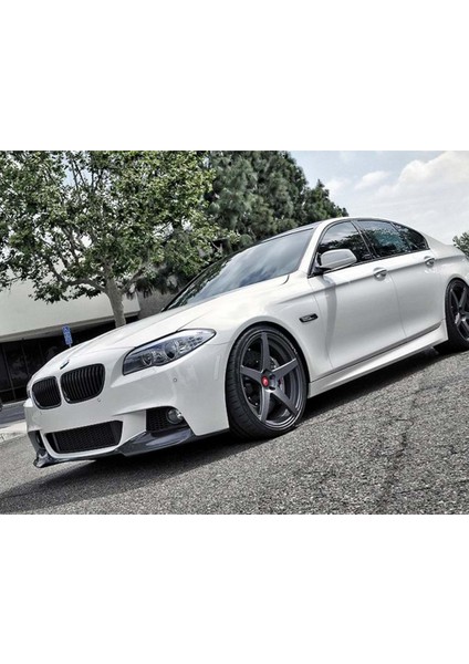 Bmw F10 5 Serisi Vorstainer Ön Lip Piano Black Ön Ek 2010 - 2017 modelleri