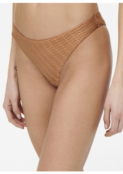 Onltamara Textured Brazilian Normal Kalıp Desenli Tarçın Kadın Bikini Alt