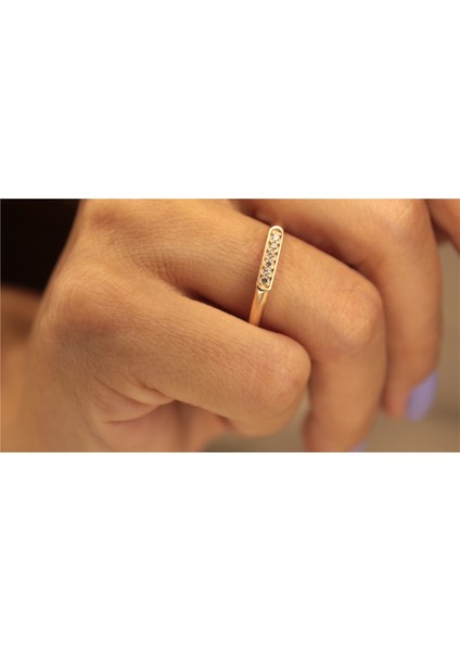 Altın Yüzük - 14 Ayar Altın 0.20 Karat Sıra Taşlı Minimal Yüzük - Eşe, Anneye, Sevgiliye Hediye