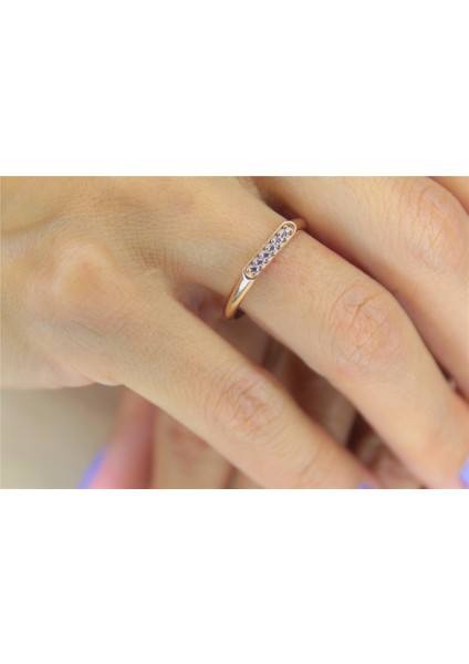 Altın Yüzük - 14 Ayar Altın 0.20 Karat Sıra Taşlı Minimal Yüzük - Eşe, Anneye, Sevgiliye Hediye fiyatları