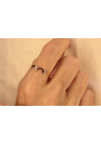 Gümüş Yüzük - Dalga Motifli 925 Ayar Eklem Yüzüğü- Hediyelik 925 Ayar Gümüş Yüzük- Kadın Gümüş Yüzük fırsatları