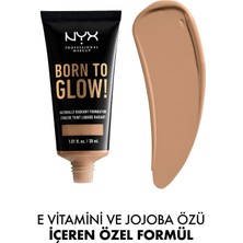 Nyx Fondöten - Born To Glow! Naturally Radiant Foundation 12 Classic Tan