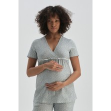 Dagi Yeşil Desenli Pijama Üst %95 Pamuk Esnek Yapı ile Rahatlık Sunan Model S Beden