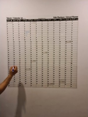 Sihirli Tahta Yıllık Takvim Çizelgesi 100X100 cm + Kalem Hediye