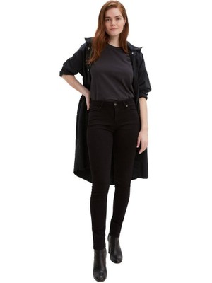 Levi's Kadın Jean Pantolon 711 Skinny 18881-0618