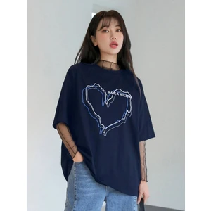 Kadın Çizgili Figür Kalp T-Shirt Have A Holiday Baskılı