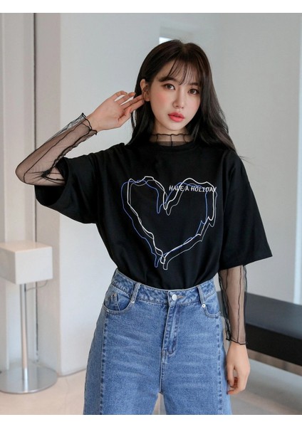 Kadın Çizgili Figür Kalp T-Shirt Have A Holiday Baskılı fırsatları